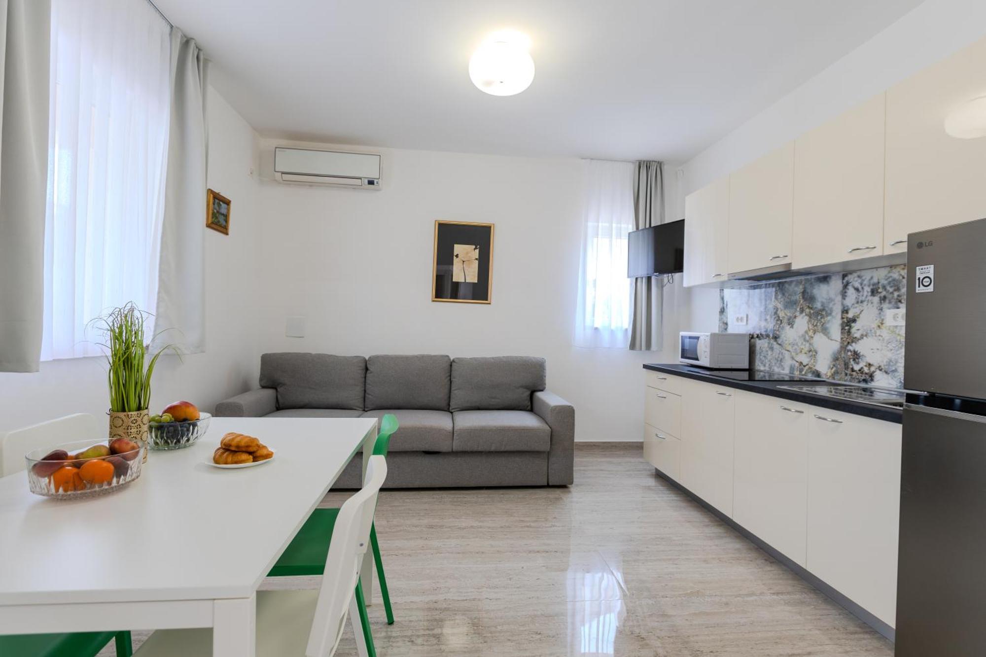 Apartments Lorena Privlaka  Exterior photo