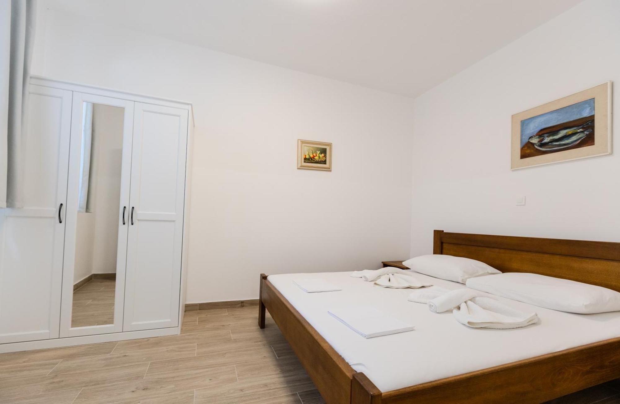 Apartments Lorena Privlaka  Exterior photo